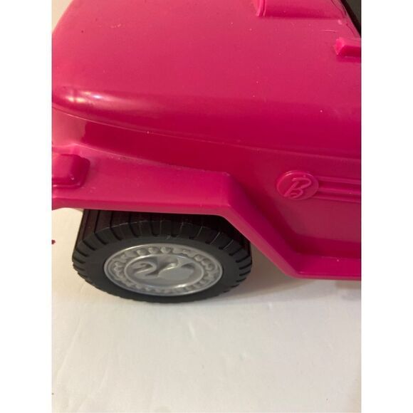 Barbie doll Jeep Dollhouse Pretend Play Pink - Picture 2 of 3